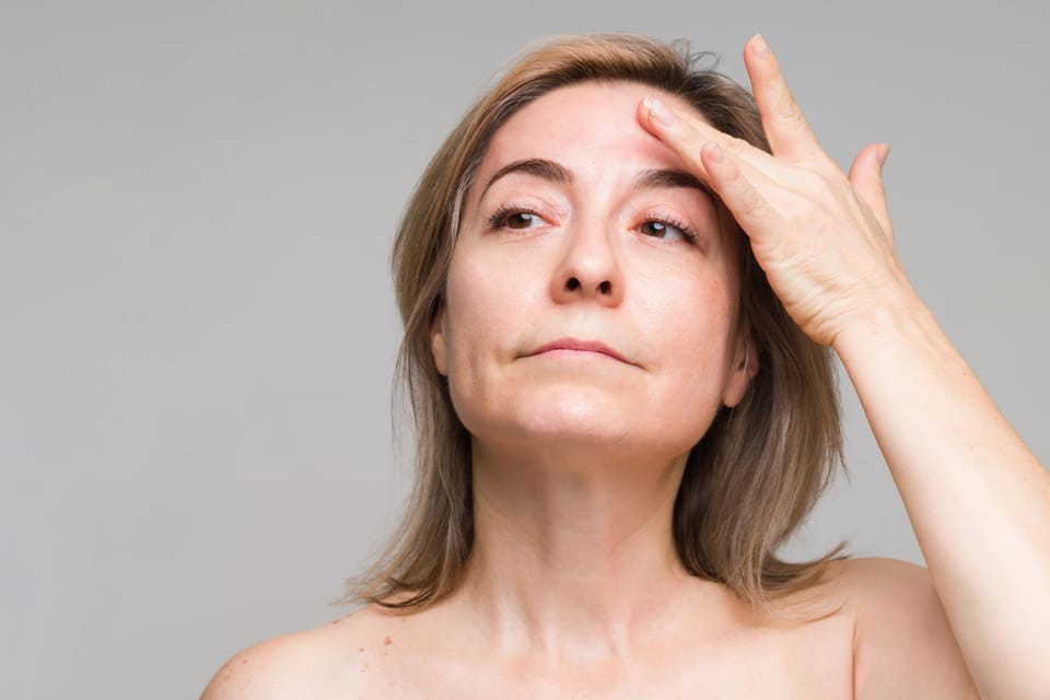 The 10-Second Eye Opener: The Hidden Muscle That Erases Hooded Lids